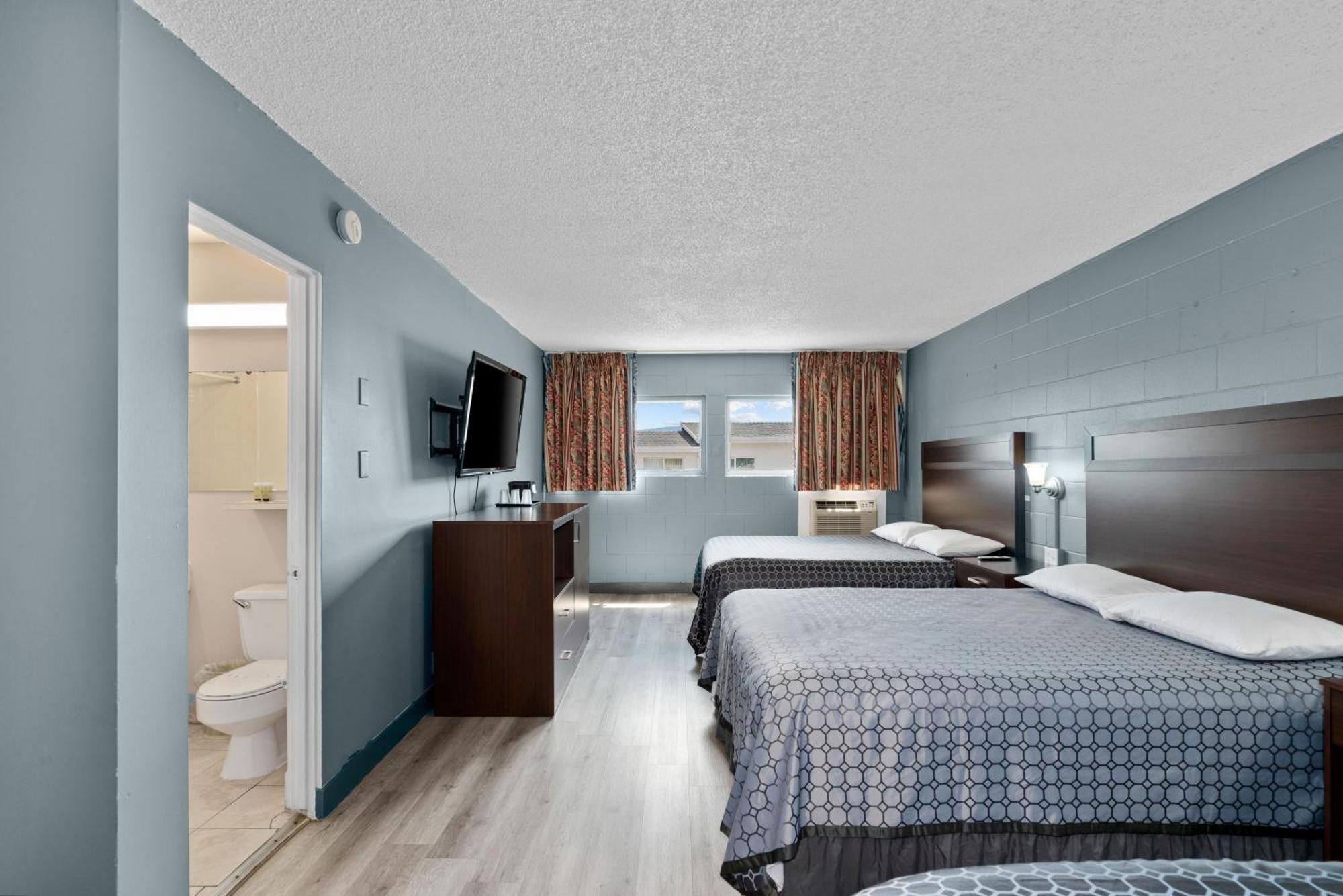 Holiday Lodge 웨내치 외부 사진